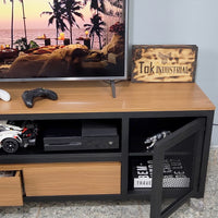 Rack estilo industrial com duas portas + duas gavetas